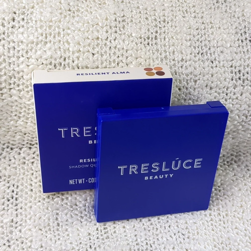 Treslúce Beauty Eyeshadow Quad in Resilient Alma, 3.6g/0.12oz
